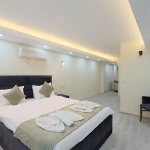 3* Отель Berlin Nisantasi
